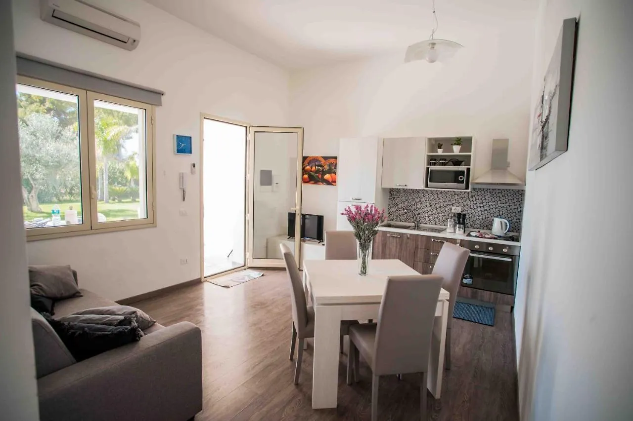 Holiday home Pietre Rosse Sicule - Case Vacanze Elena E Marta Montevago
