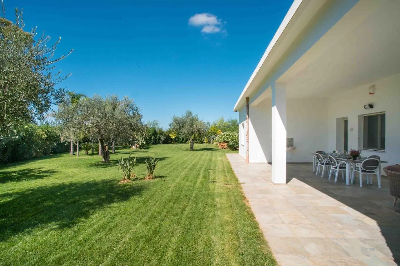 Holiday home Pietre Rosse Sicule - Case Vacanze Elena E Marta Montevago
