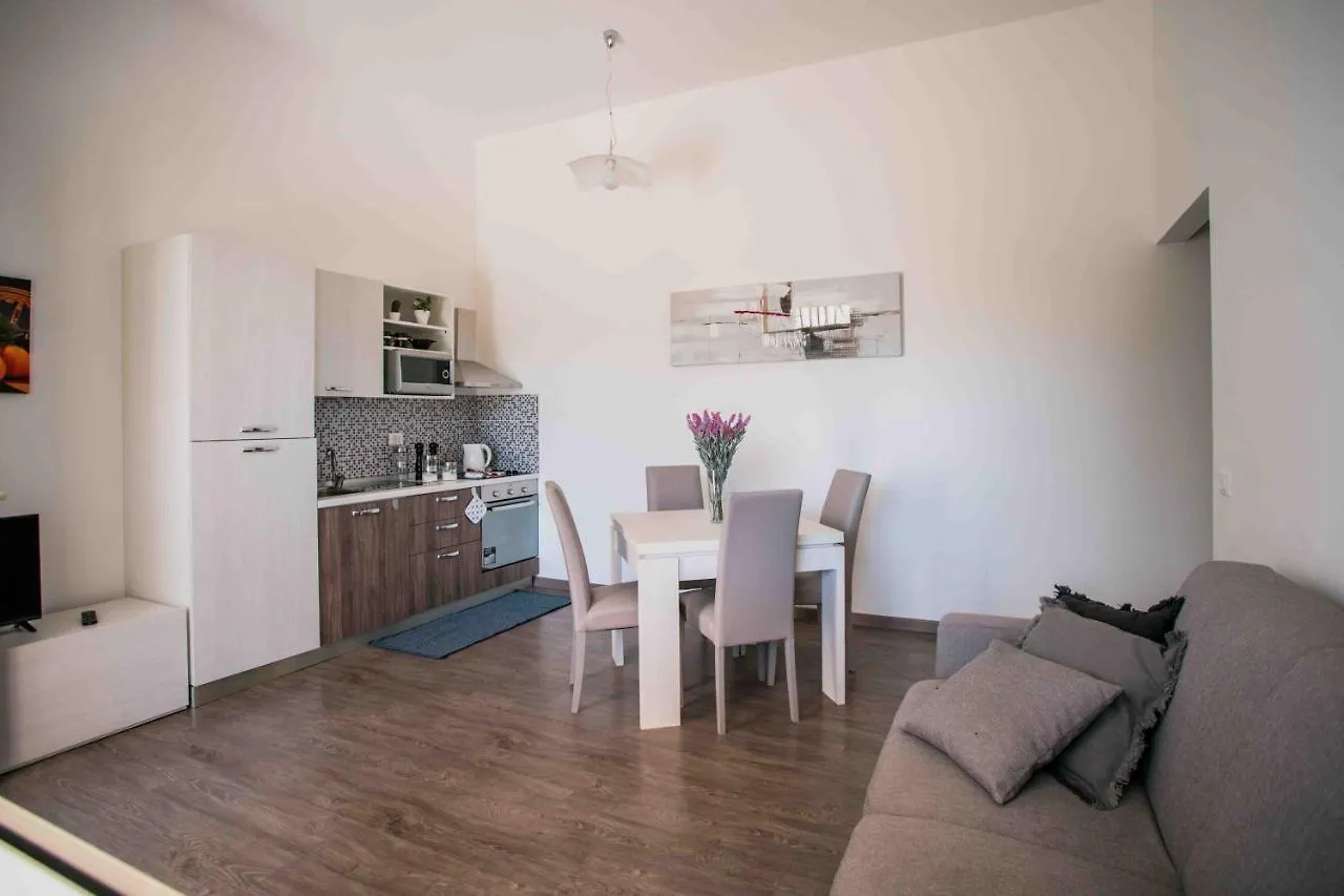 Pietre Rosse Sicule - Case Vacanze Elena E Marta Montevago Holiday home